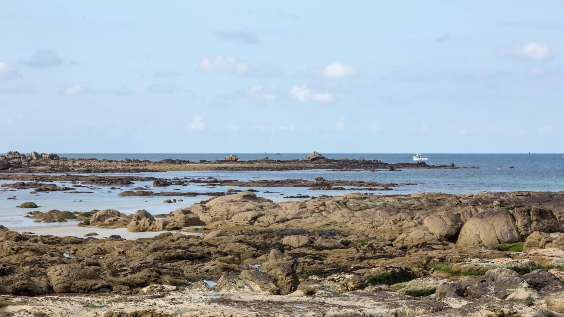 Holiday home Ferme Kerlan Plage 5Min En Voiture Plobannalec-Lesconil